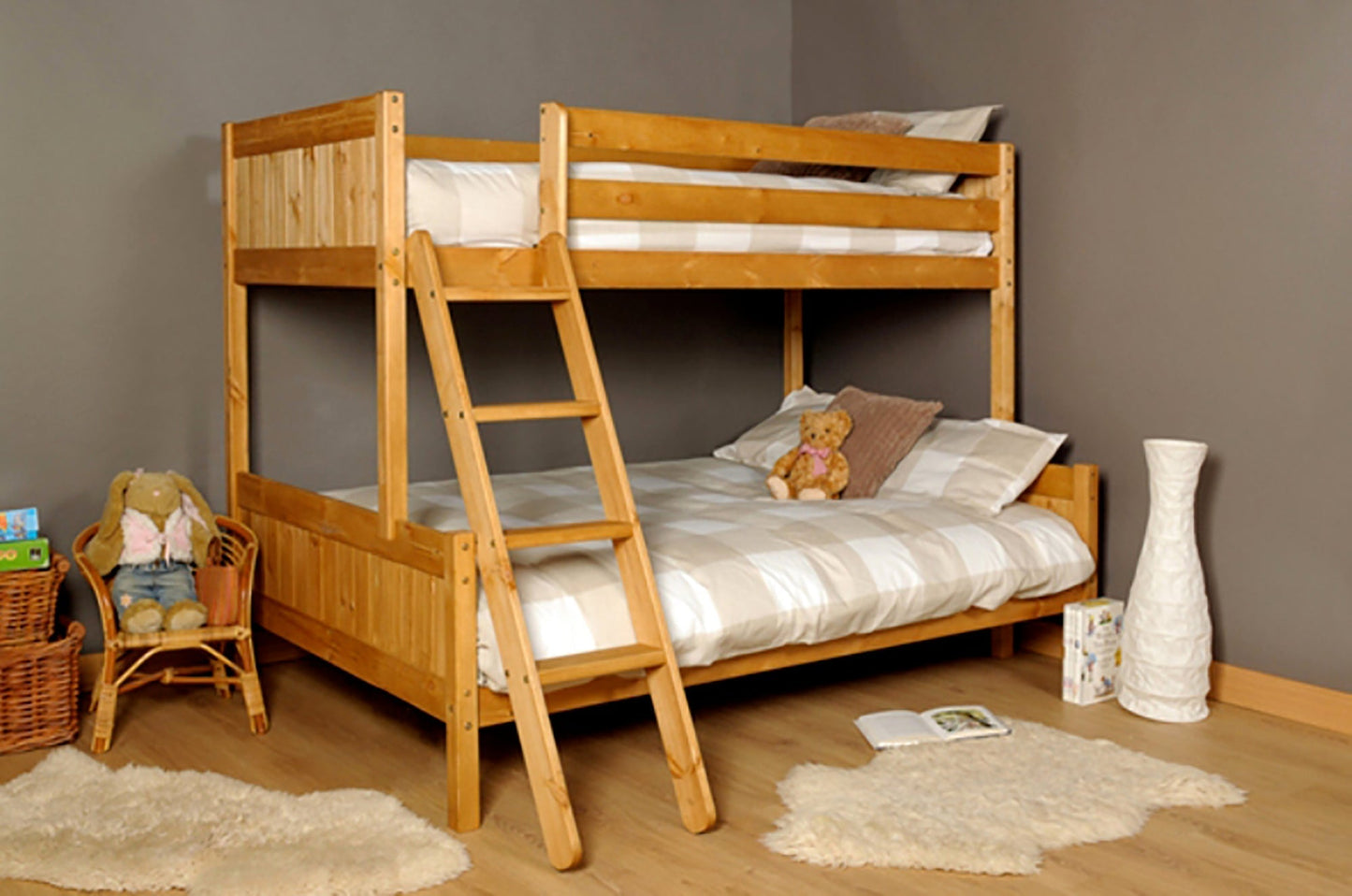 Enmore Wooden Triple Bunk Bed - Practical & Aesthetically Pleasing Addition for Your Home