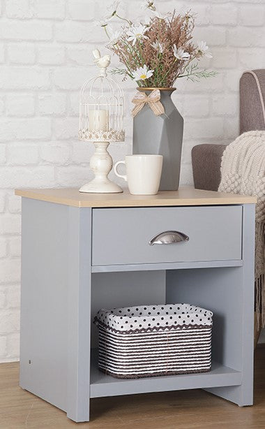 Derby Lamp Table: Classic Design for a Stylish and Illuminated Space